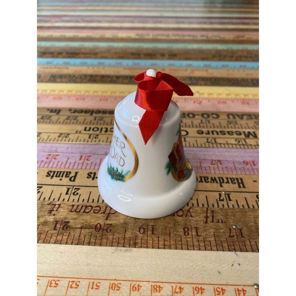 Vintage Hallmark Ornament Porcelain Ceramic Bell for Mother & Dad 1984 White Red - Picture 3 of 6